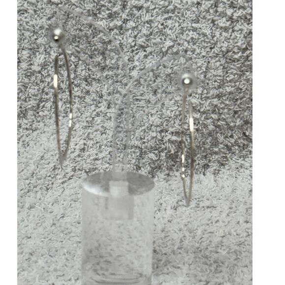 Silpada Sterling Silver Hammered Texture Large Hoop Earrings #63712 - Picture 4 of 8